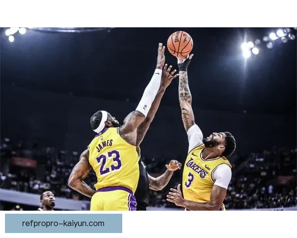 圣埃蒂安中路渗透战术引领球队逆转胜利，状态回暖值得关注