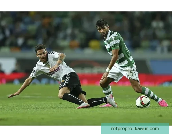 赖斯防守数据对比显示其状态回暖，展现出稳定的竞技表现。